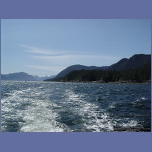 2006_0519_Gill_Island_Queen of the North_Struck.JPG